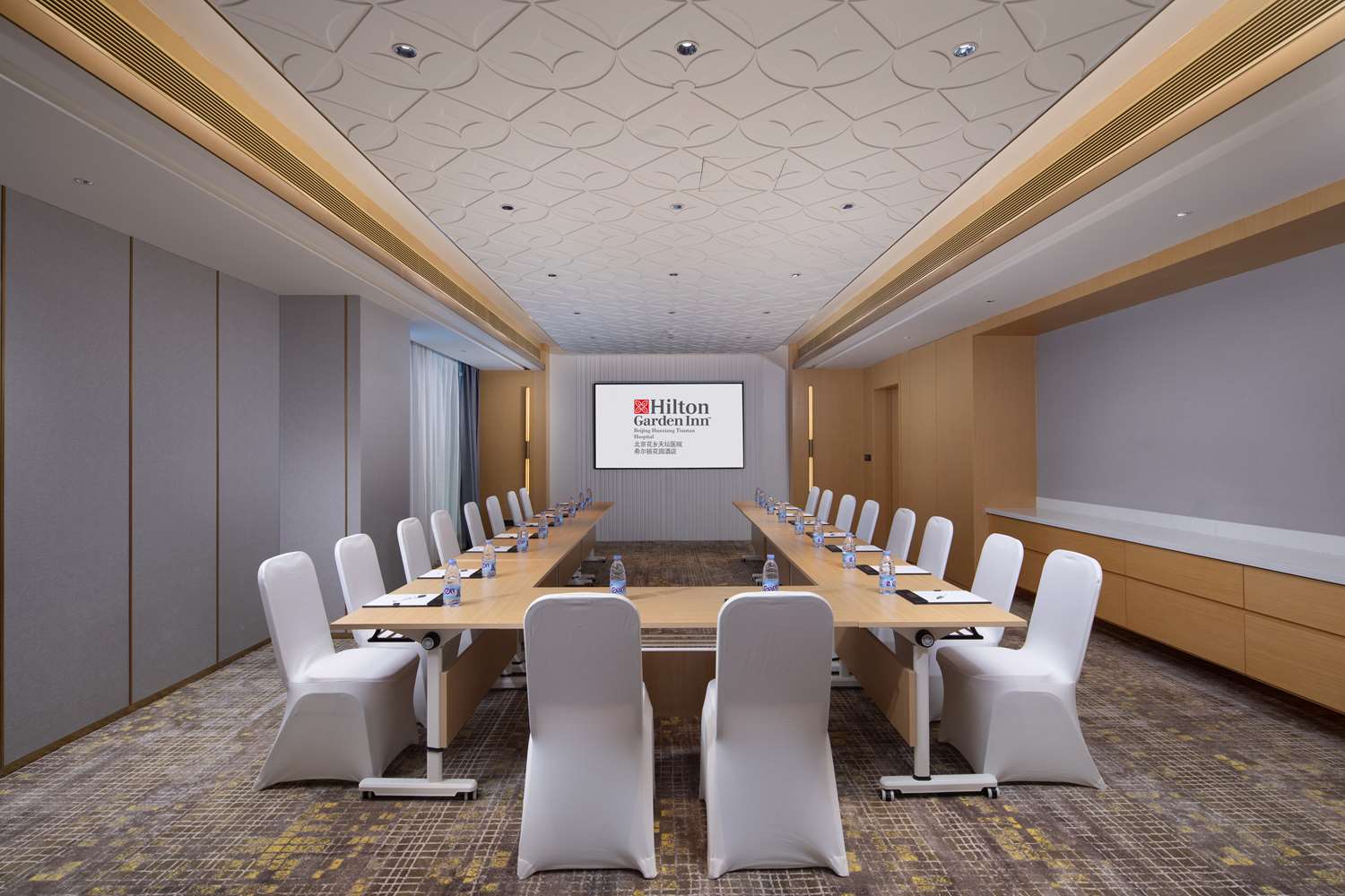 hilton garden inn beijing huaxiang tiantan hospital