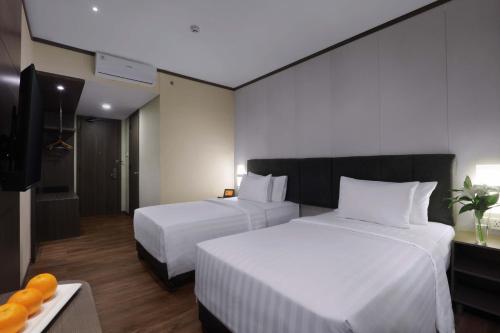 harper premier nagoya batam