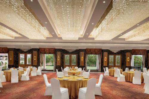 jasraj palace yavatmal hotel a member of radisson individuals