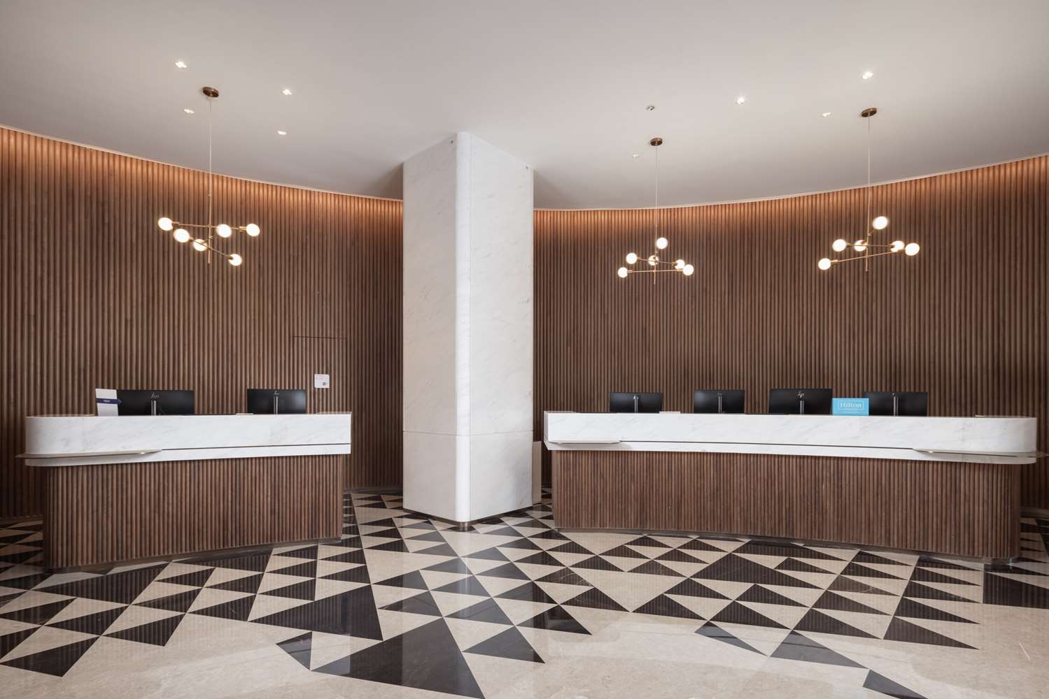 hilton garden inn shanghai high speed east railway station