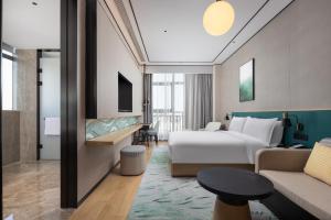 hilton garden inn shanghai high speed east railway station