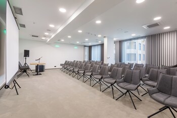 blue star luxury hotel 4