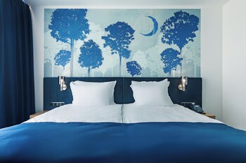 blue star luxury hotel 4