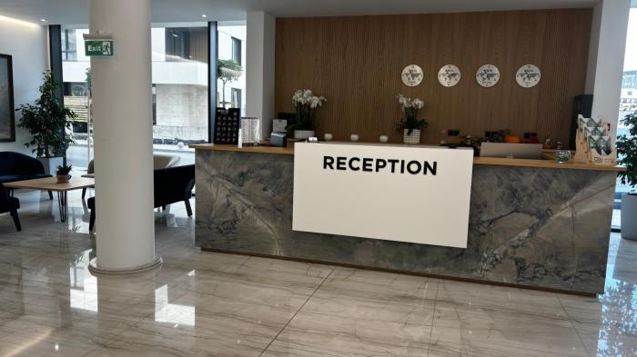 blue star luxury hotel 4