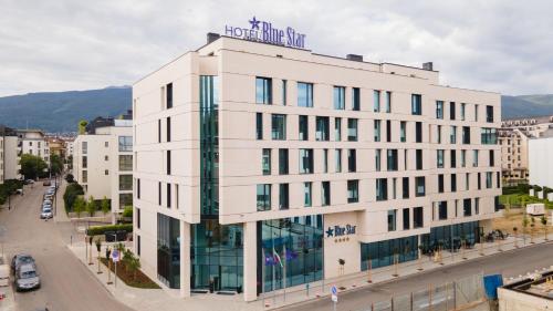 blue star luxury hotel 4