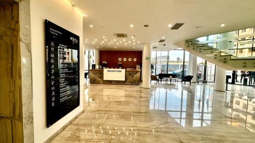 blue star luxury hotel 4