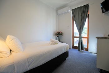 australian sunrise lodge