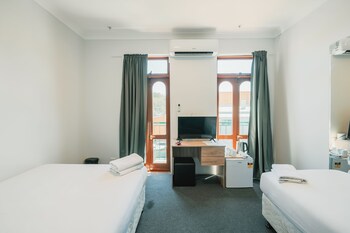 australian sunrise lodge