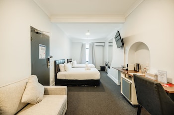 australian sunrise lodge