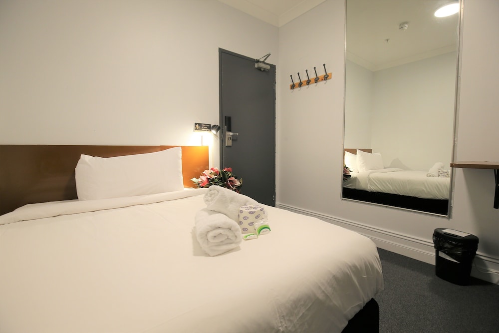 australian sunrise lodge