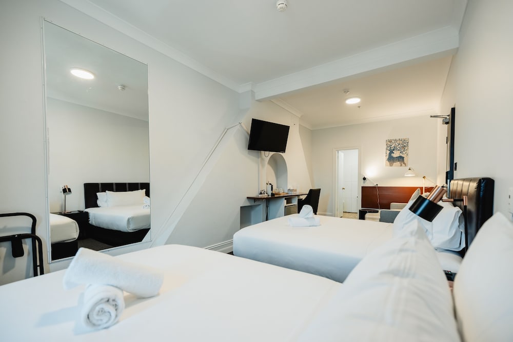 australian sunrise lodge
