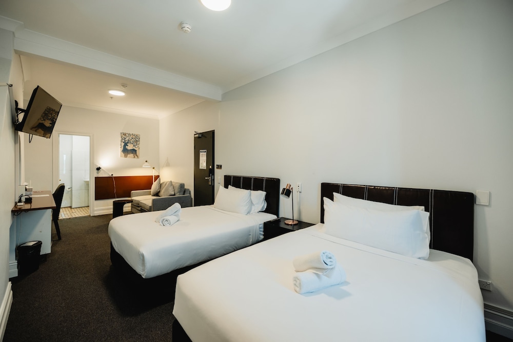 australian sunrise lodge