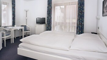 hotel gasthof traube