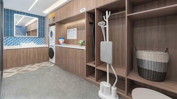 holiday inn express wuhan jinyin lake an ihg hotel