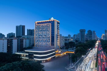 days inn by wyndham zhanjiang economic development zone