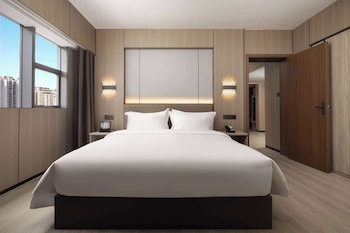 days inn by wyndham zhanjiang economic development zone