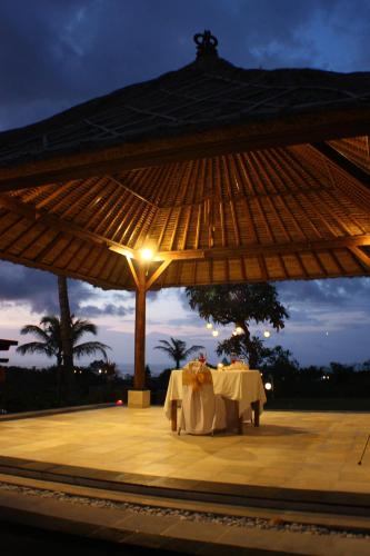 new kuta hotel by lorin