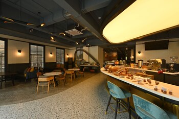 hotel luxeur setiabudi jakarta