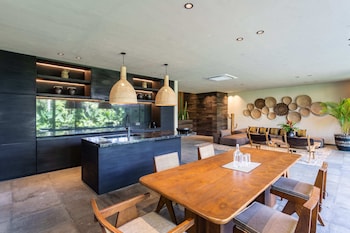 black villas canggu beach by oxo