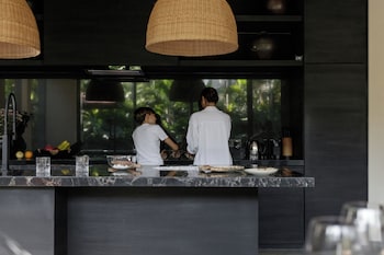 black villas canggu beach by oxo