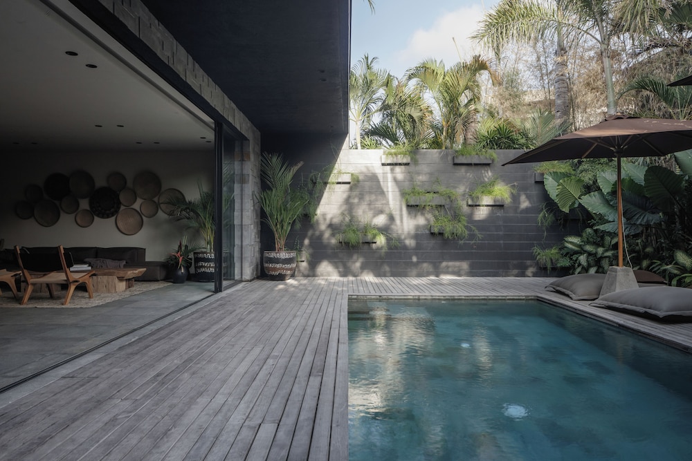 black villas canggu beach by oxo