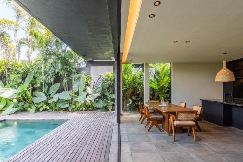 black villas canggu beach by oxo