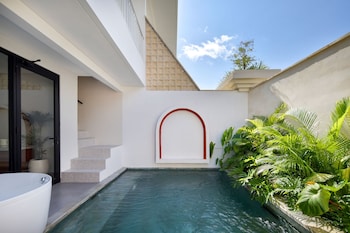 villa sayang