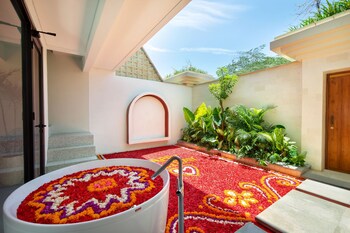 villa sayang