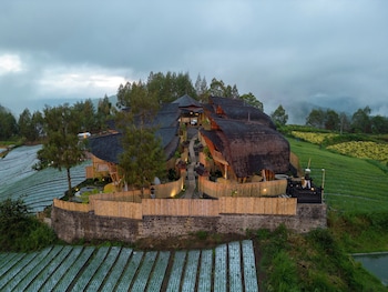 the dewi eco bamboo villa