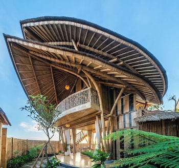 the dewi eco bamboo villa