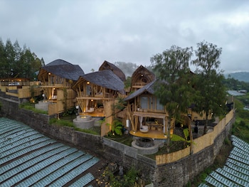 the dewi eco bamboo villa