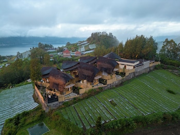 the dewi eco bamboo villa