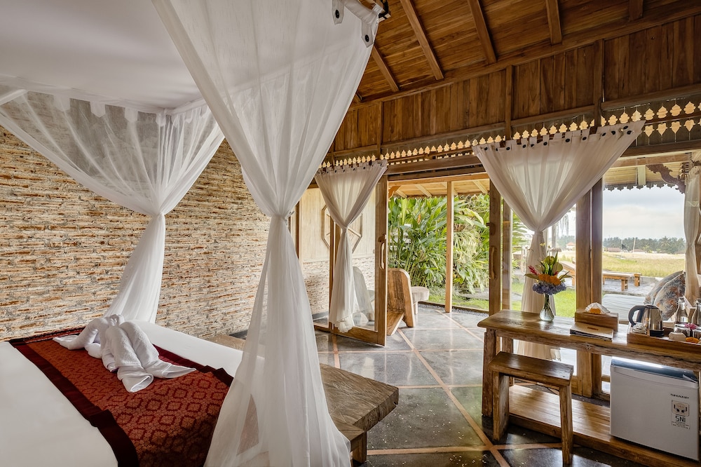 joglo organik guesthouse