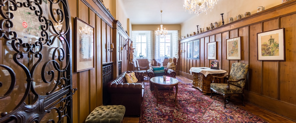 hotel goldener hirsch