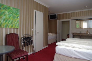 hotel goldener hirsch