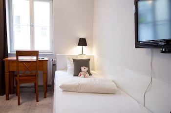 hotel goldener hirsch