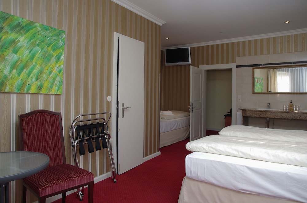 hotel goldener hirsch