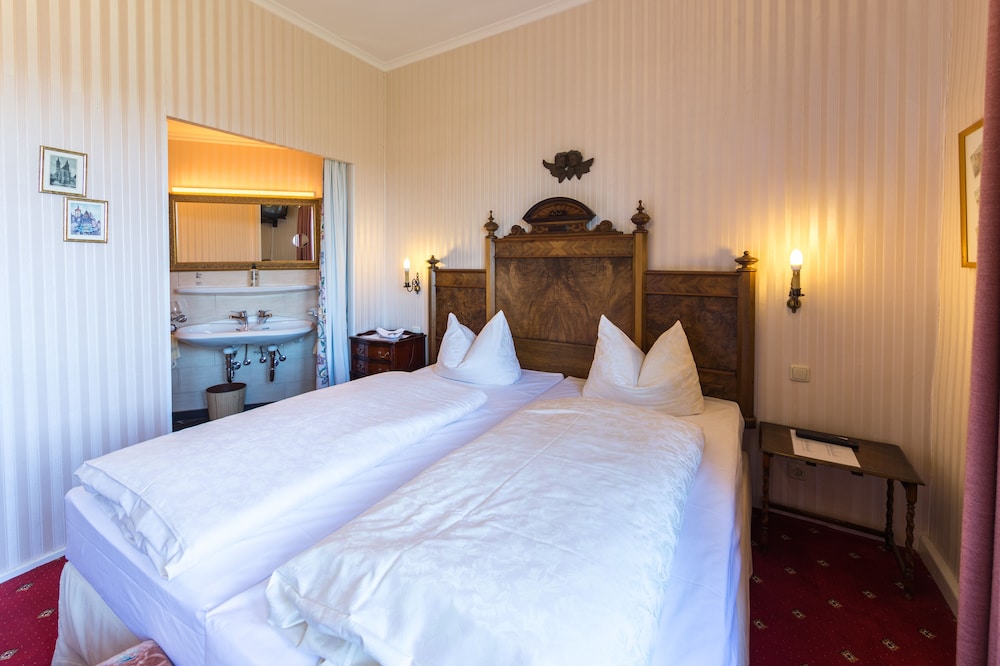 hotel goldener hirsch