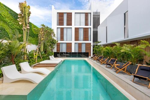 alex villas complex n3