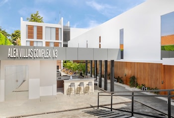 alex villas complex n3