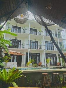 the jini house kabalana