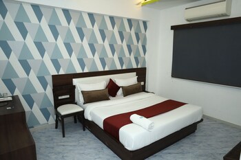 hotel dev palace ahmedabad