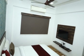 hotel dev palace ahmedabad