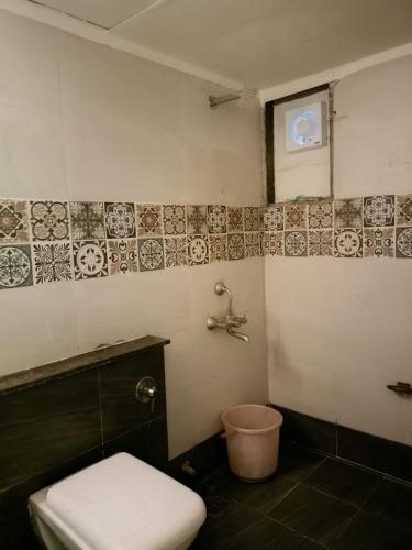 hotel dev palace ahmedabad