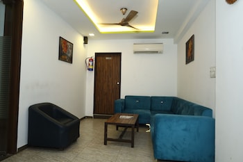 hotel dev palace ahmedabad