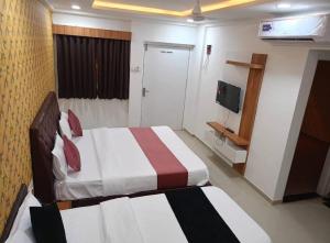 Hotel Md Grand,,2 star