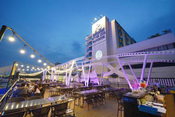 riverside bangkok hotel