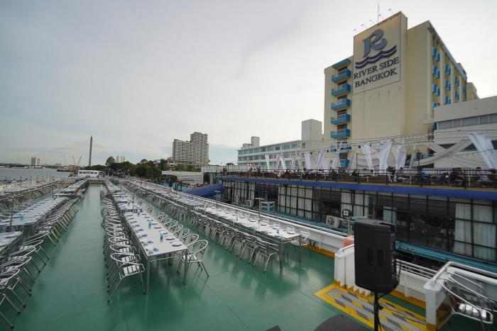 riverside bangkok hotel