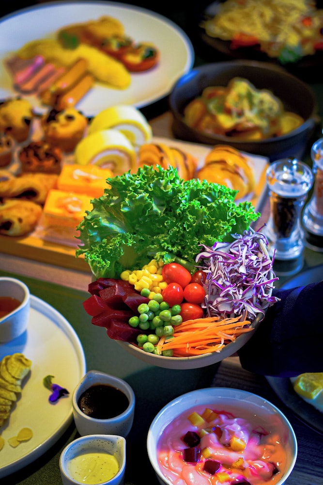 hilton garden inn bangkok silom