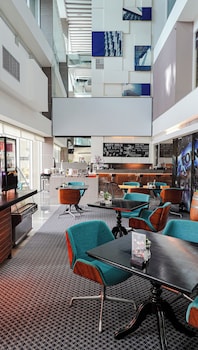 hilton garden inn bangkok silom